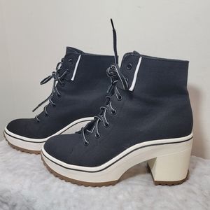 MIA Brittnee Platform Sneaker Boot- Women's Size 8.5 Black/white